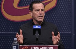 骑士负湖人赛后谈：阿特金森剖析败因，盛赞詹东难掩无奈